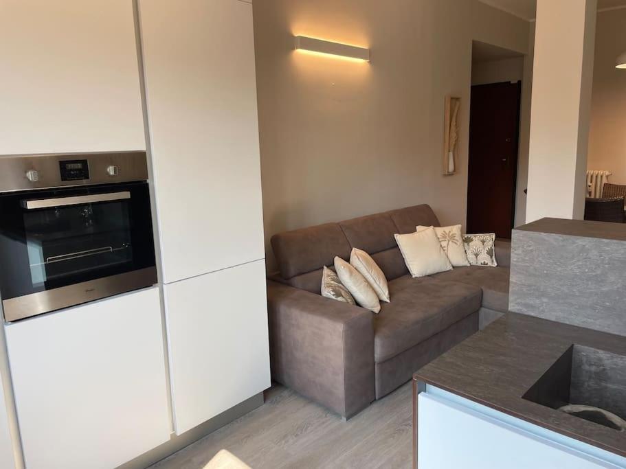 Suite De Rolandis Cin Itoo5Oo5C22Cdbezny Asti Exterior photo